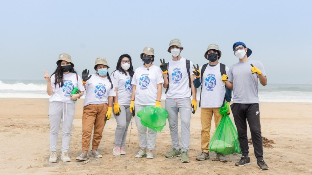 Iniciativa Global Organiz Voluntariado Para Limpiar Playa De Lur N