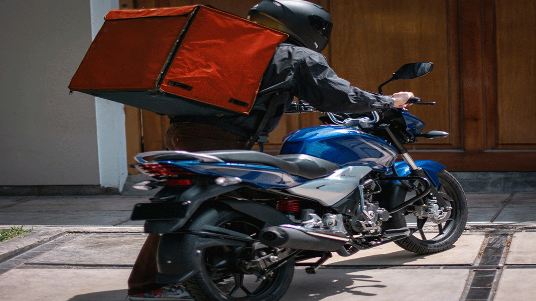 Potencia tu negocio con la Discover 125 ST, la moto ideal para delivery